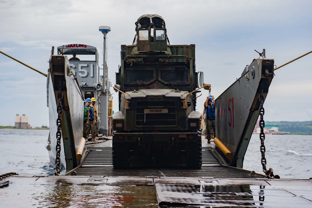 USS Ashland arrives in Guam