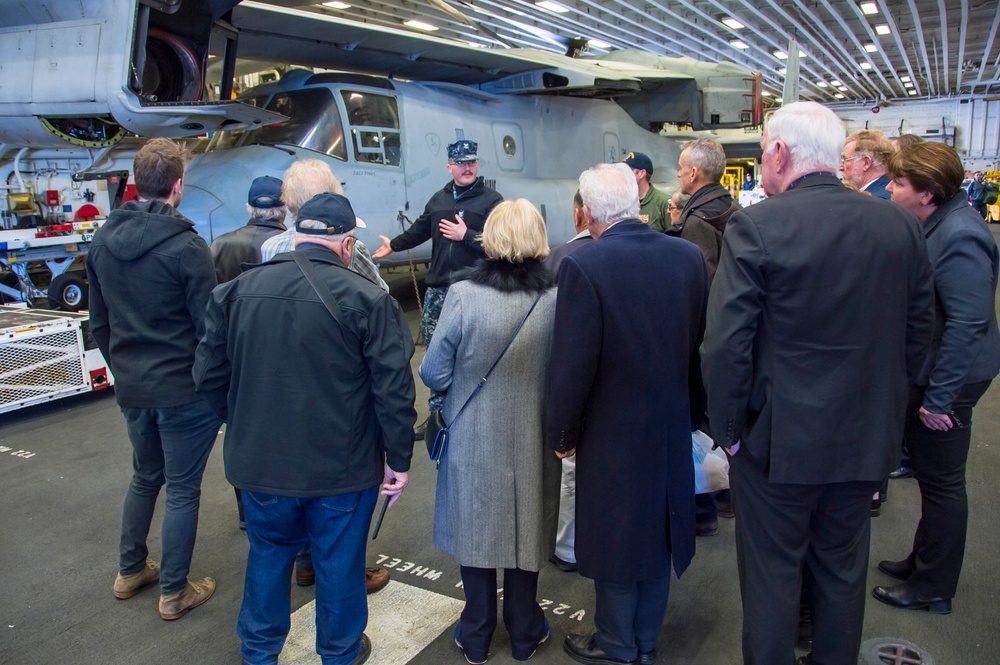 Melbourne Locals Visits USS Bonhomme Richard (LHD 6)