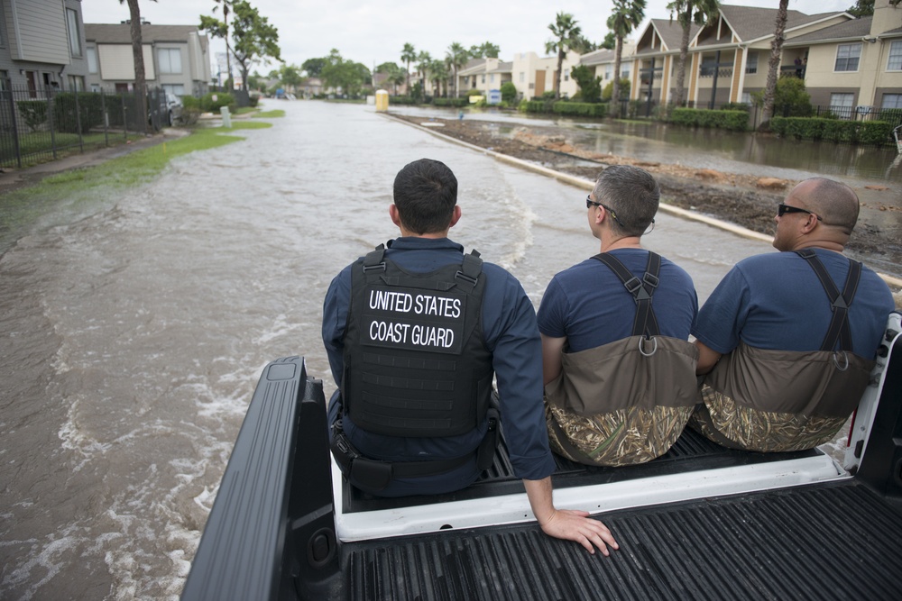 Coast Guard continues search and rescue operations in support of Hurricane Harvey