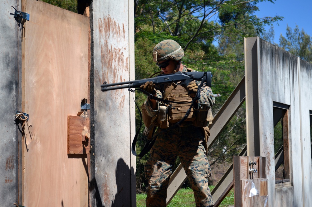 Combat Engineers, Marines breach doors with shotguns