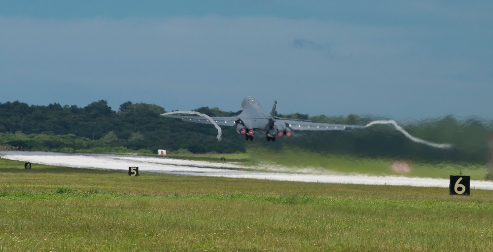 U.S. Fifth-Generation Fighters, Strategic Bombers Conduct Show of Force with Allies in Response to North Korea Missile Launch