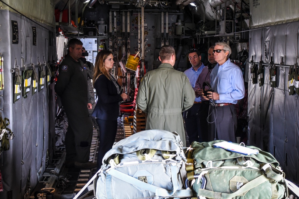 Senator Portman visits the 179th Airlift Wing