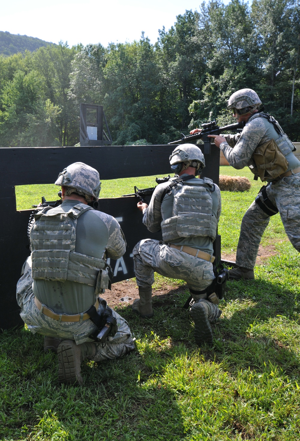 103d Security Forces Squadron participate in 2017 CT Swat Challenge