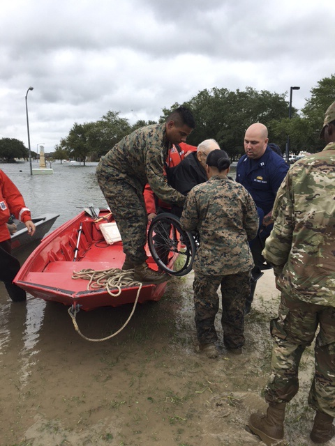 4th Reconnaissance Bn. executes rescue operations during Hurricane Harvey