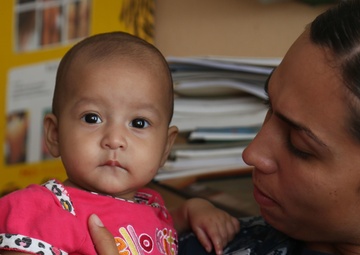 Navy Doctors Treat Honduran Citizens during Southern Partnership Station 17