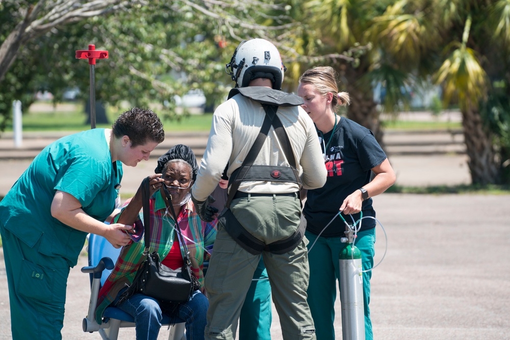 Navy Squadron HSC-28 Rescues Civilians at Texas School