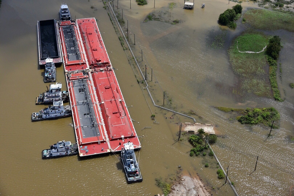 Coast Guard aircrews conduct flyovers to assess Texas ports