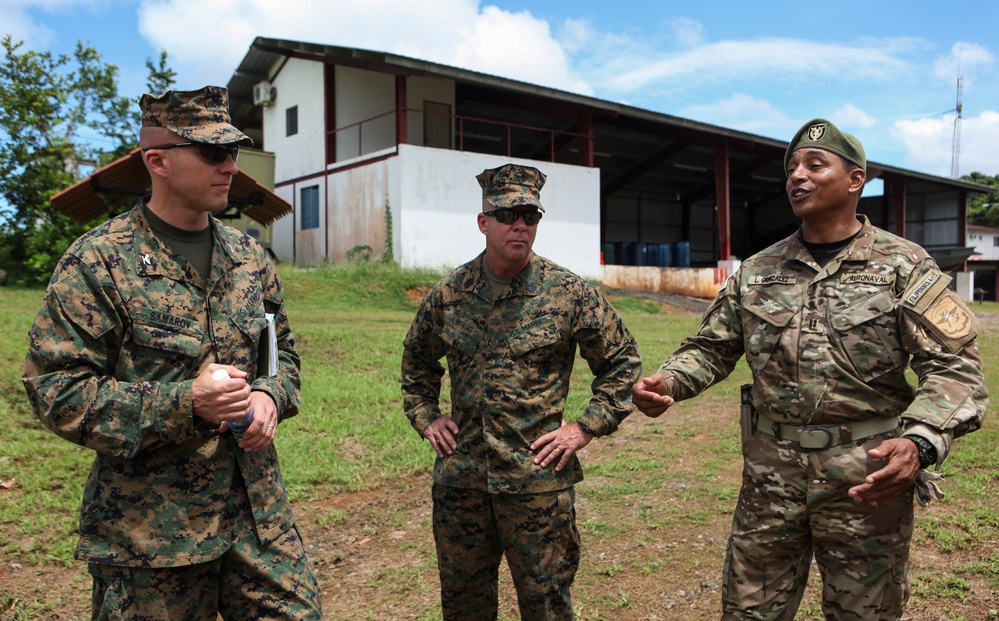 SPMAGTF-SC Marines conduct training with Panamanians