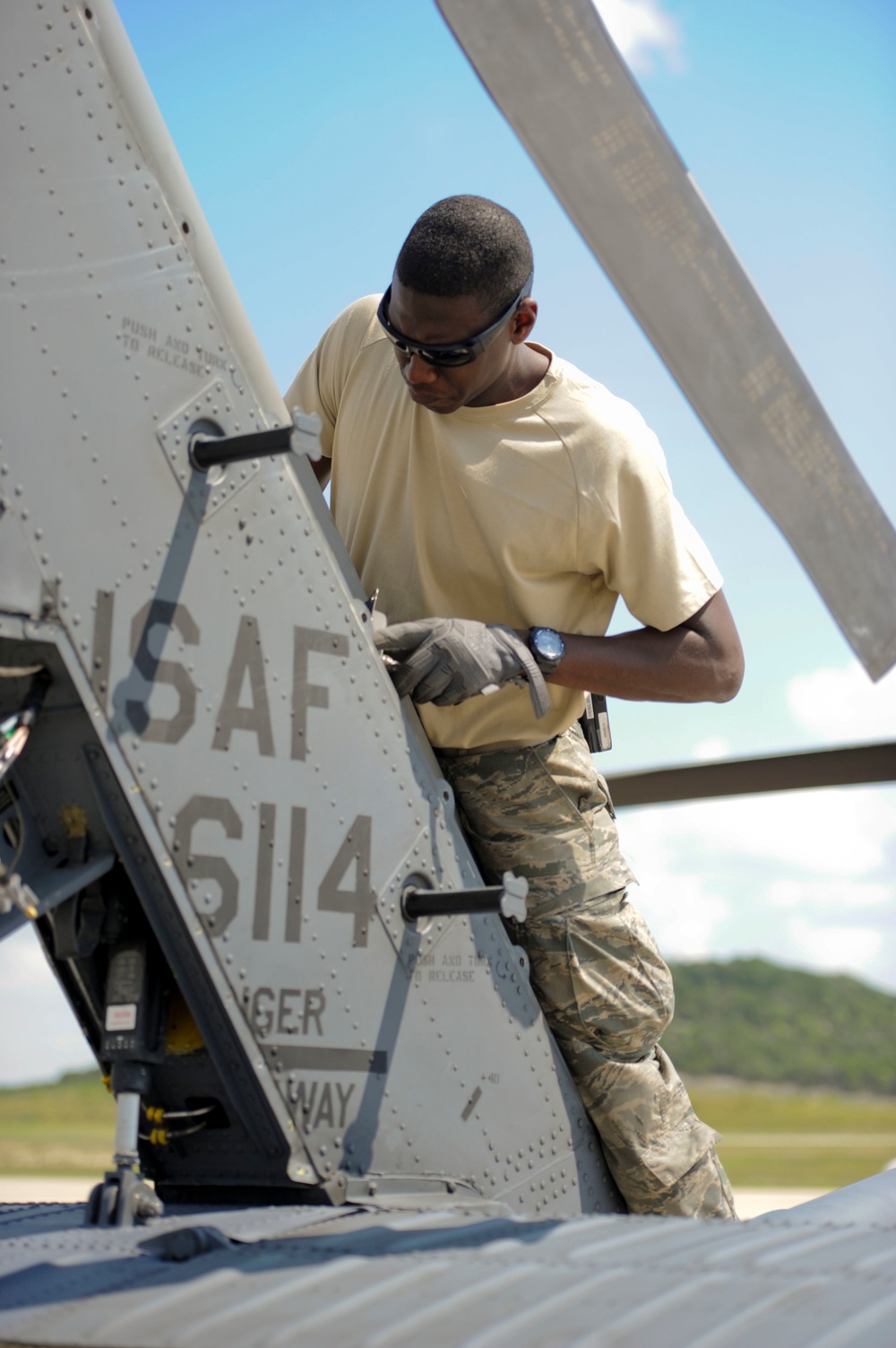 HH-60 maintainers get aircraft flying