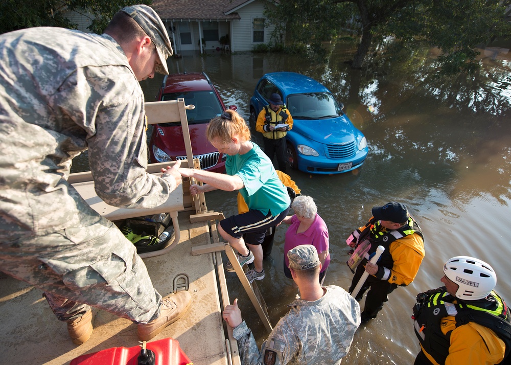 ARNG perform rescue operations