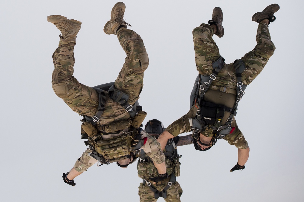 82nd ERQS Conducts HALO Jump