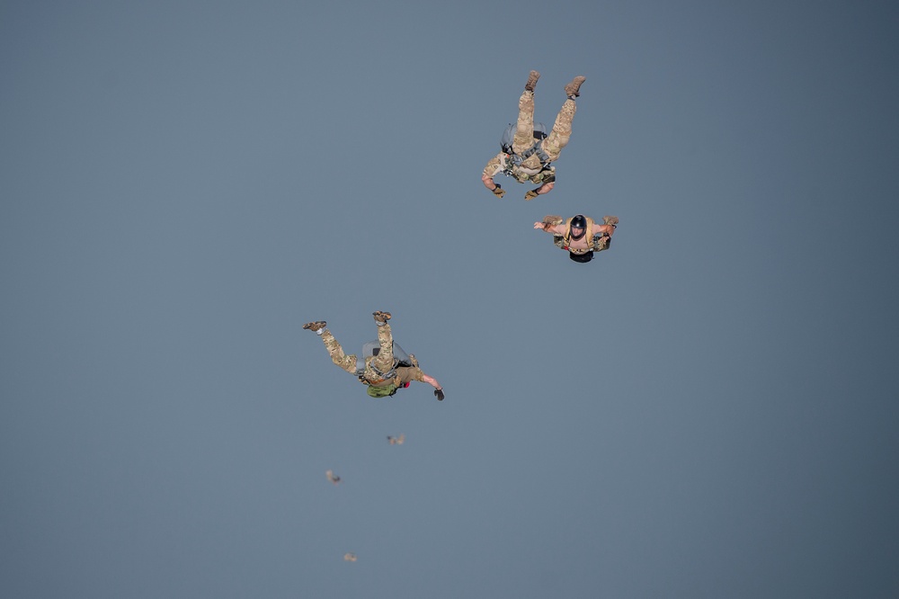 82nd ERQS Conducts HALO Jump