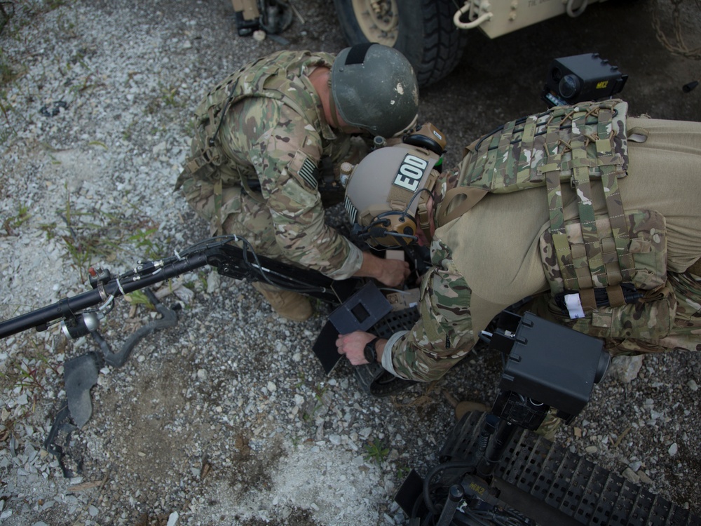 U.S. Army Explosive Ordnance Disposal Technicians Compete in the 52nd Ordnance Group's Best EOD Competition