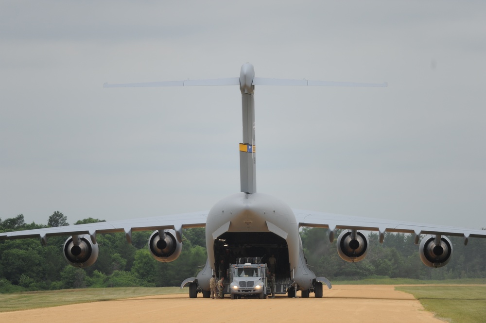 C-17s Master the Gravel Strip
