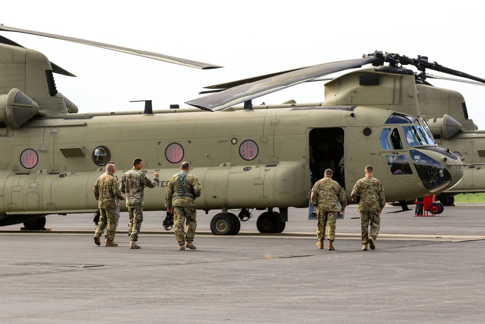 Ohio National Guard Chinook crews support Harvey relief