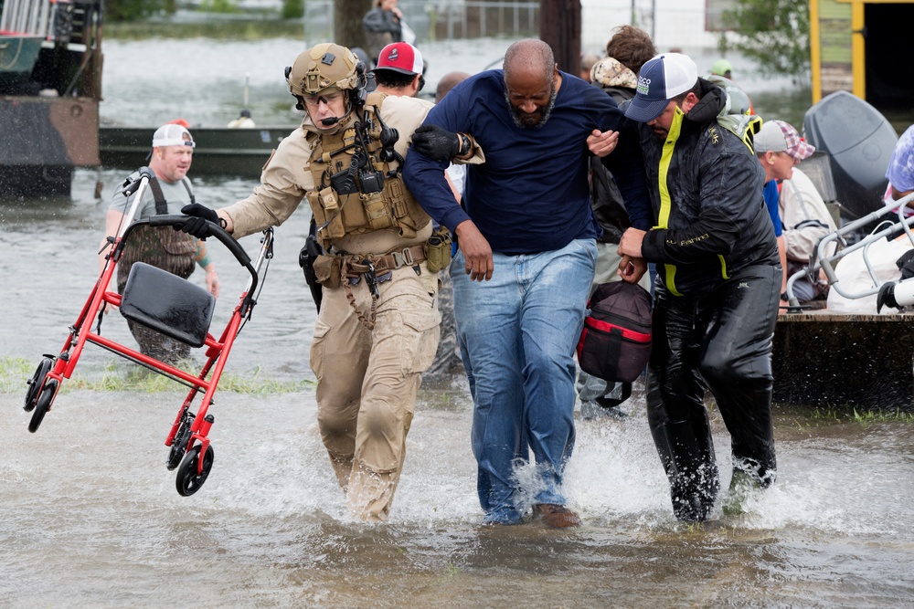 CBP AMO Provides Support to Communities Impacted by Hurricane Harvey