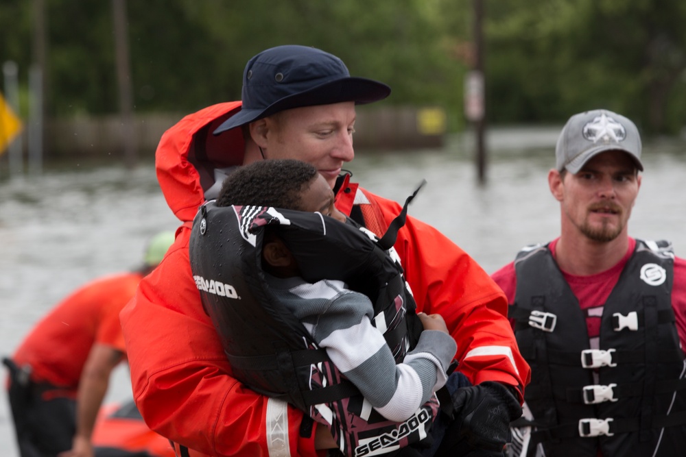 CBP AMO Provides Support to Communities Impacted by Hurricane Harvey