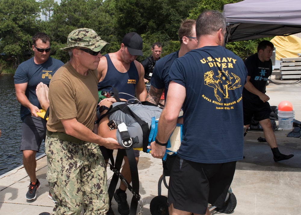 NSWC PCD Divers Conduct Joint Emergency Dive Training