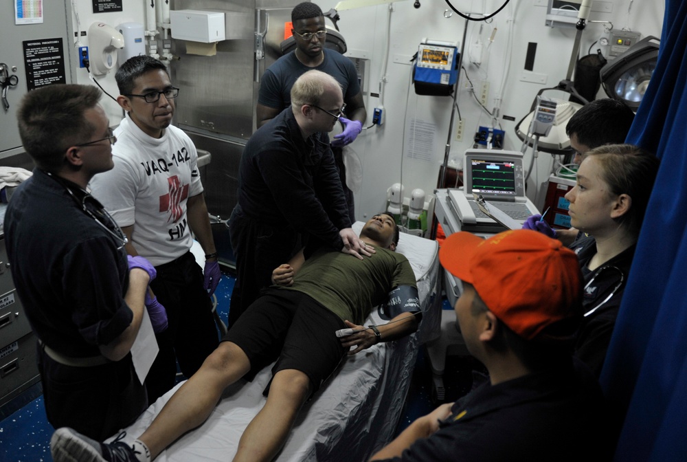 Sailors Respond During Medical Drills