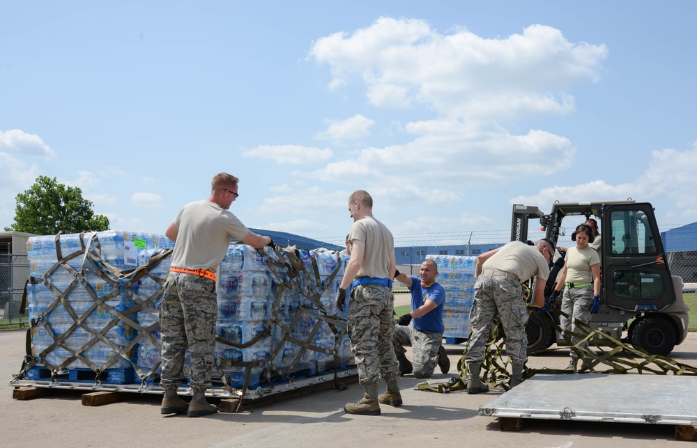 Providing Water: USAF Guardsmen, Reservist joint mission