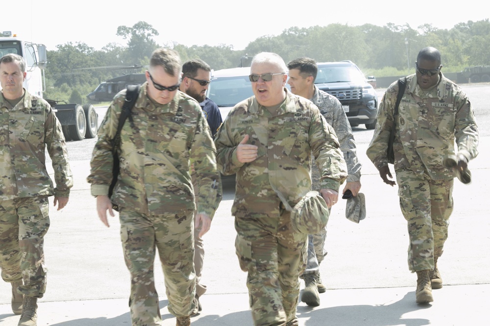 U.S. Army 3rd Expeditionary Sustainment Command Commander arrives in Hempstead, Texas