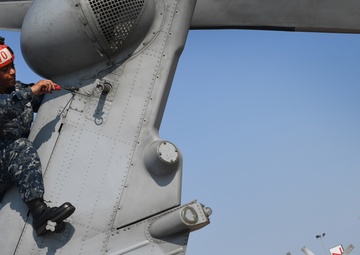 Navy Squadrons Transition Support of Hurricane Harvey
