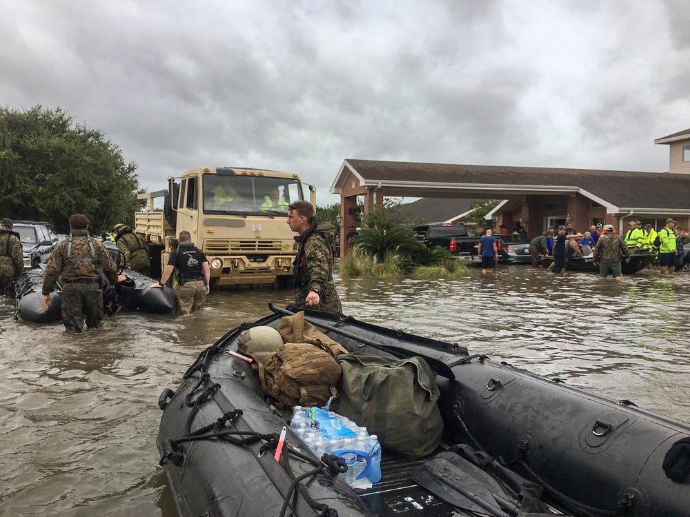4th Reconnaissance Marines support rescue efforts in wake of Hurricane Harvey
