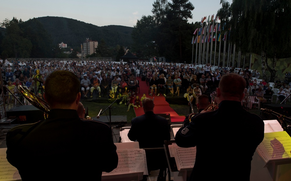 USAFE jazz band rocks Slovakian celebration