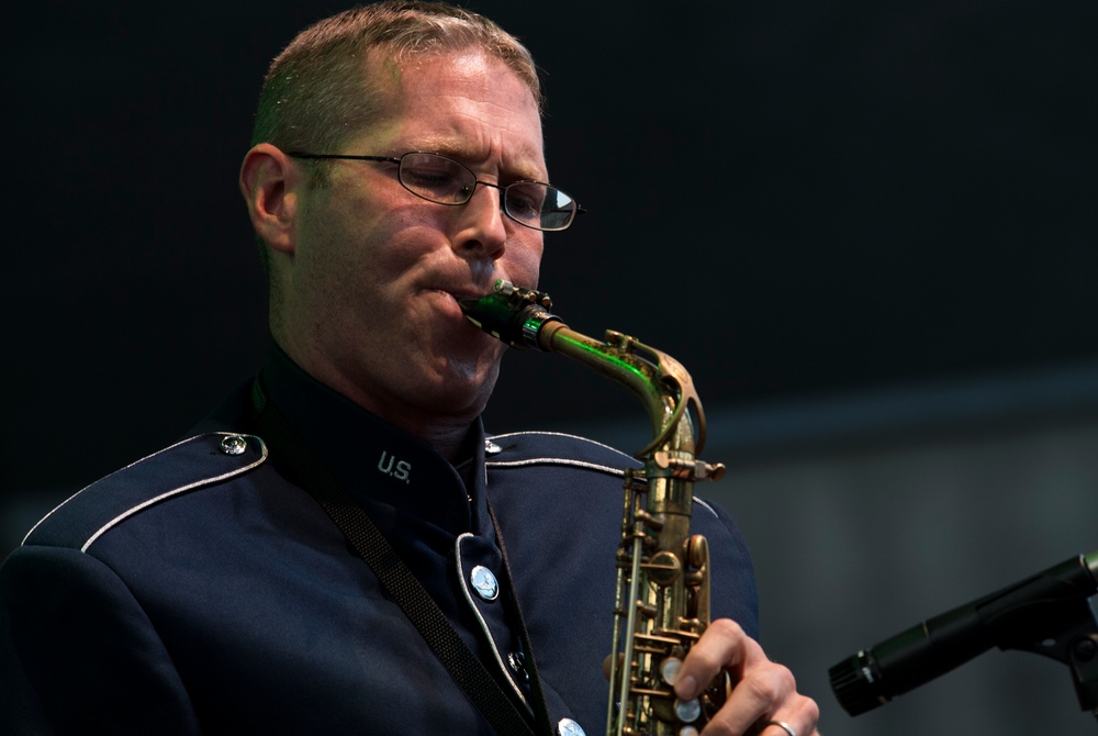 USAFE jazz band rocks Slovakian celebration
