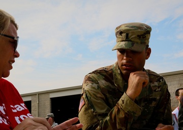 Hurricane Harvey: Soldiers Begin Re-Supply and Recon Houston Area