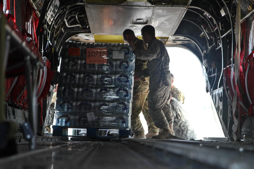 Army supports Harvey relief efforts with water supply