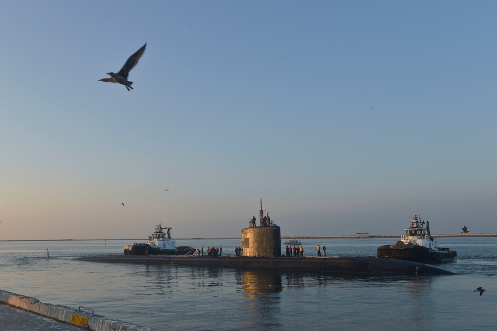 Ships Depart After LA Fleet Week
