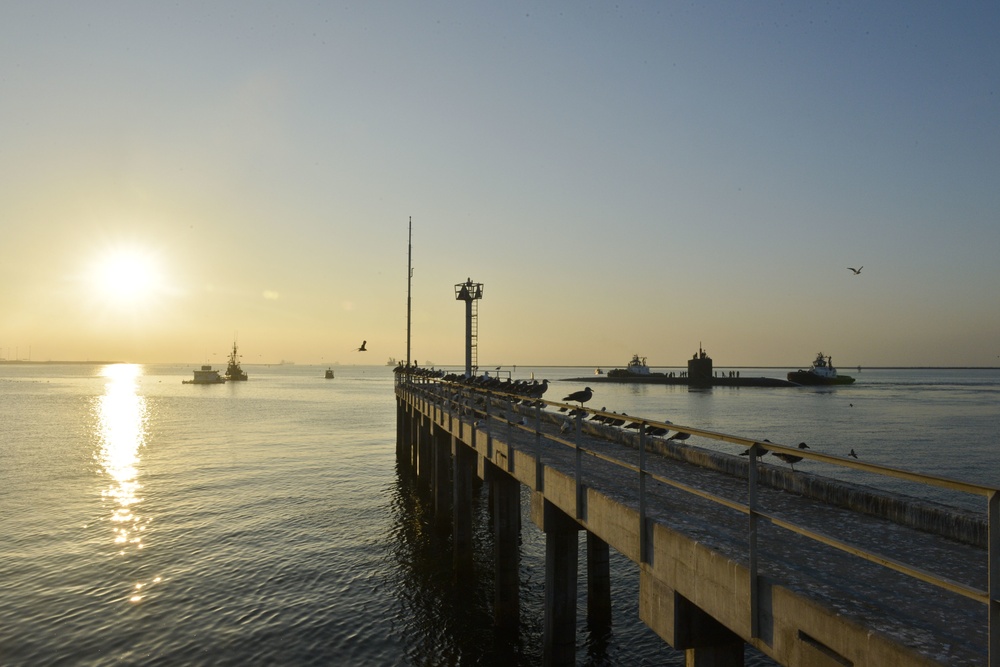 Ships Depart After LA Fleet Week