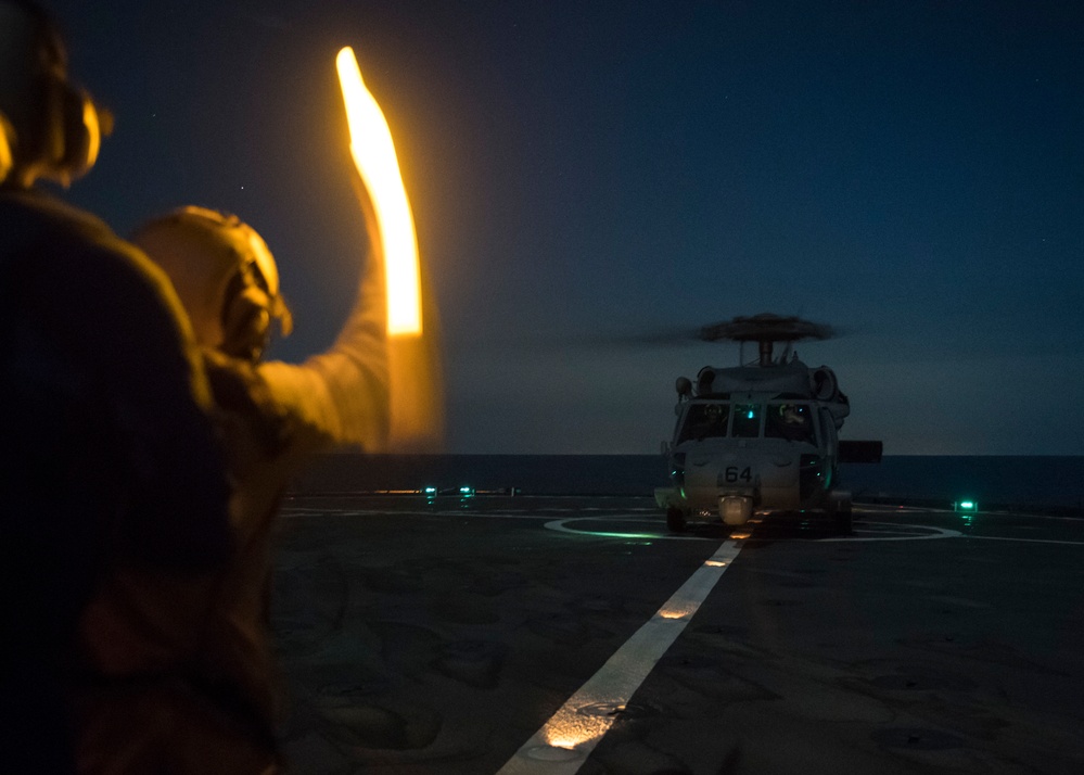USS Oak Hill conducts flight ops