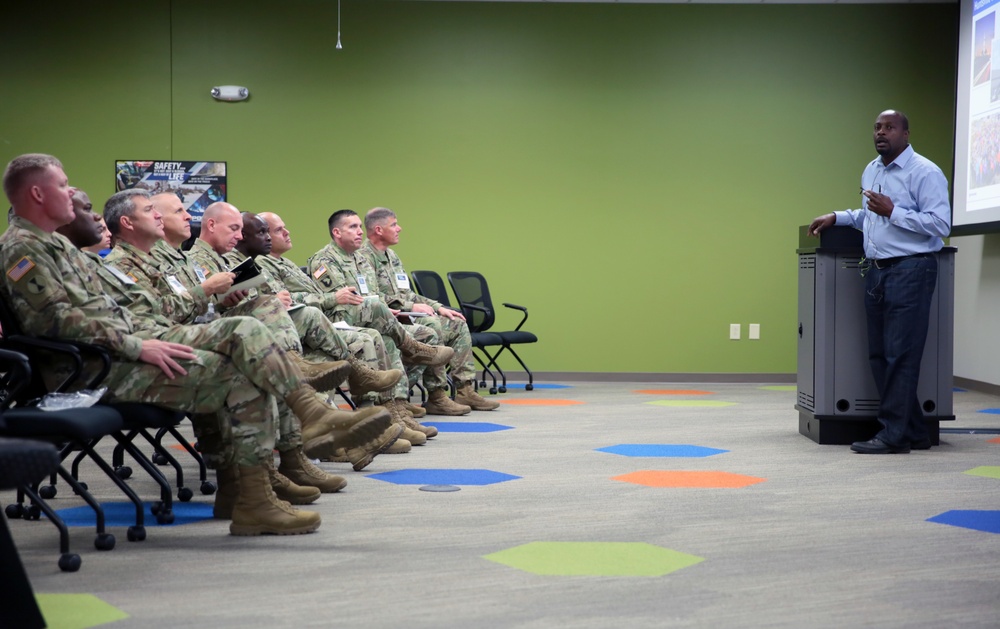 Summit brings Army industry leaders new perspective