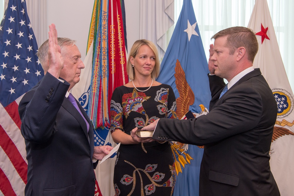 SD formally swears in the 33rd Under Secretary of the Army