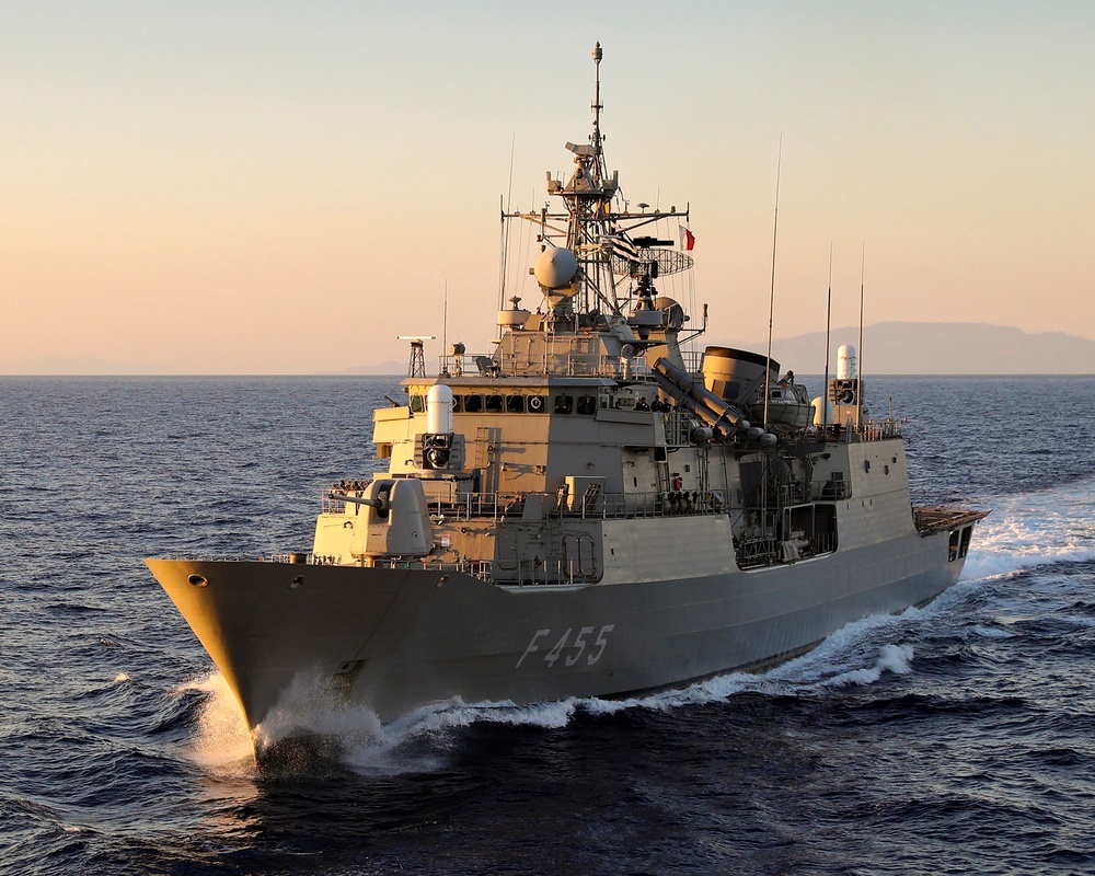 Passing Exercise with SNMG2 and Hellenic Navy