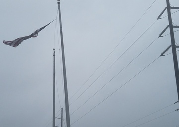 Soldiers save the flag