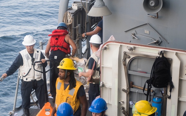 USS Lake Erie (CG 70) transfer supplies