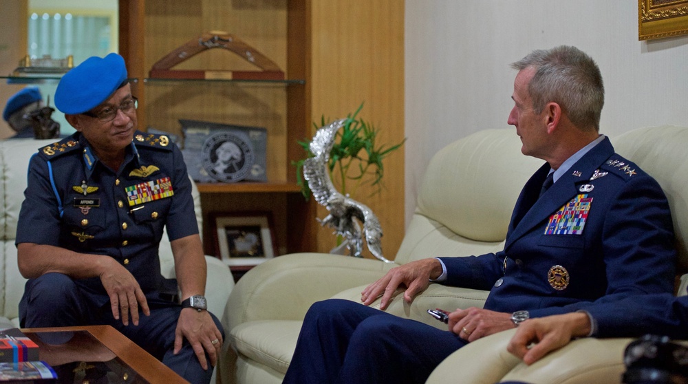 PACAF commander meets with leaders in Malaysia