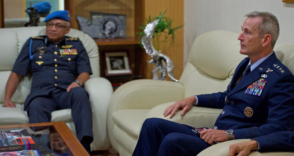 PACAF commander meets with leaders in Malaysia