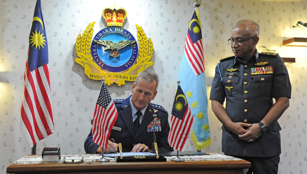 PACAF commander meets with leaders in Malaysia