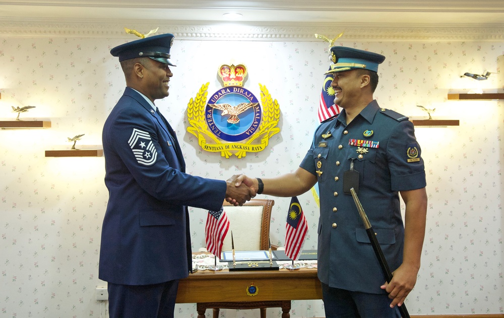 PACAF command chief meets with leaders in Malaysia