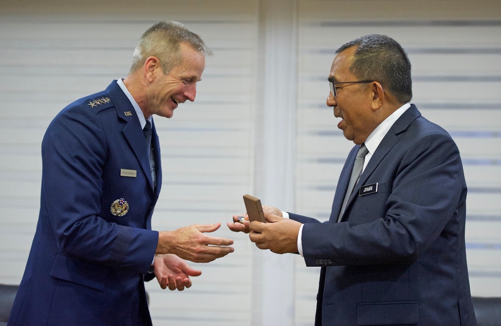 PACAF commander meets with leaders in Malaysia