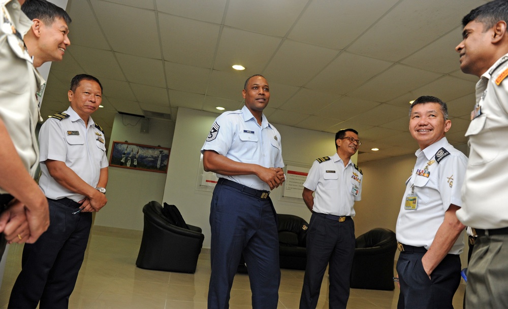 PACAF commander meets with Singapore leaders