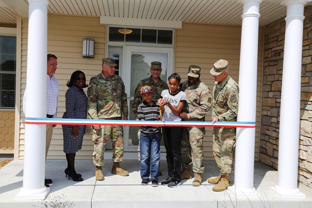 Fort McCoy holds ribbon-cutting ceremony for new homes on installation's South Post