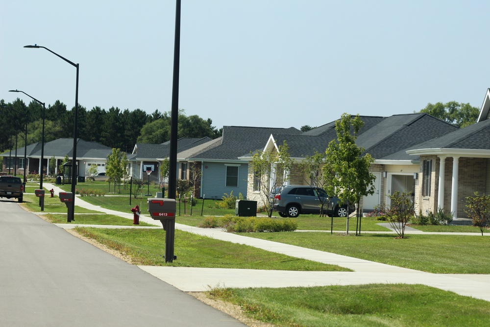 Fort McCoy holds ribbon-cutting ceremony for new homes on installation's South Post