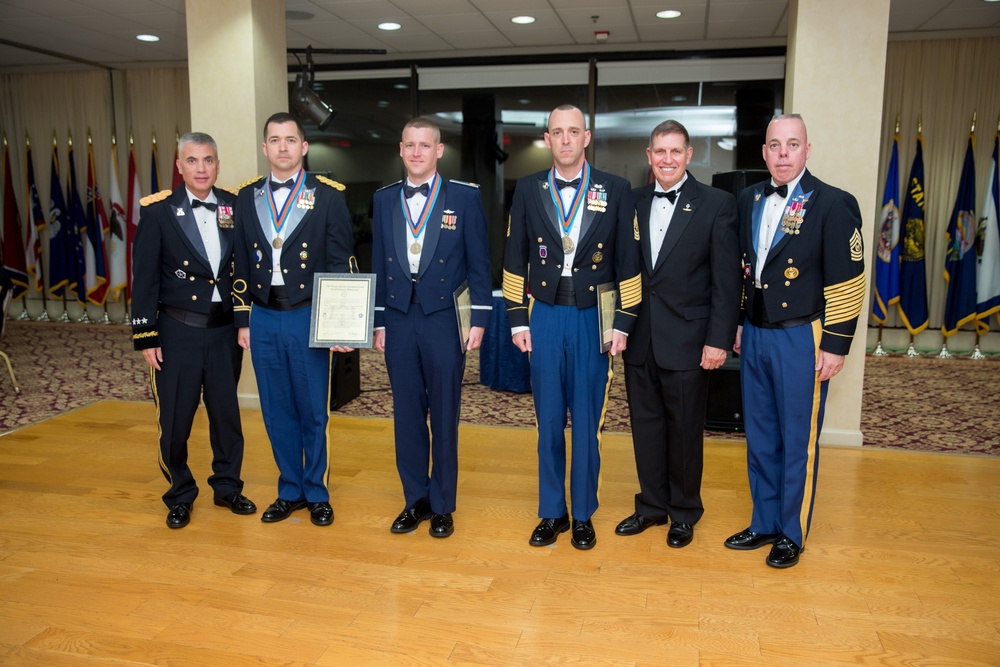 Airman wins Army Cyber award