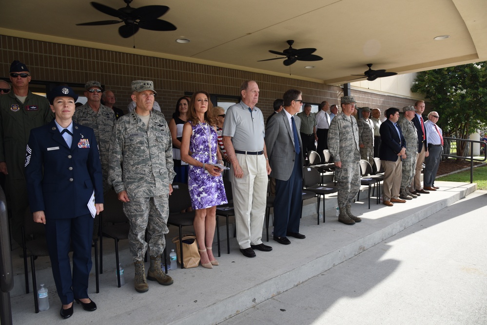 Leahy takes command at 2nd AF