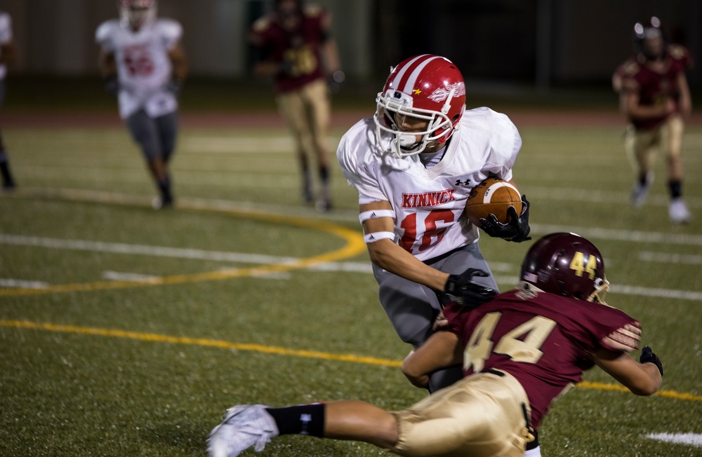 Samurai kick off first football game under Friday Night Lights